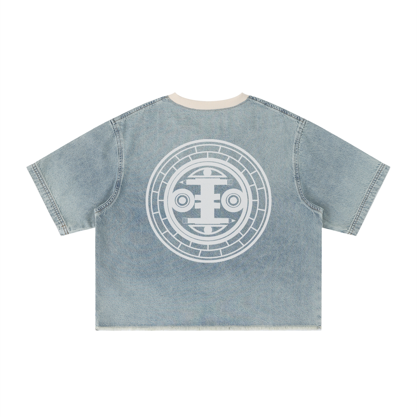 denim,tee,plot